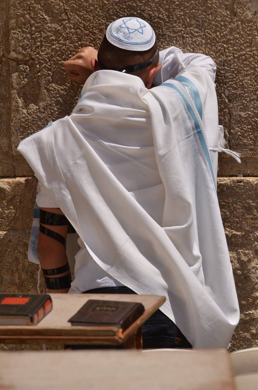 Read more about the article אירוע בר מצווה בכותל בירושלים – מאיפה מתחילים?